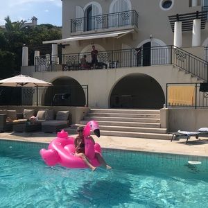 Meet your Posher, Samantha